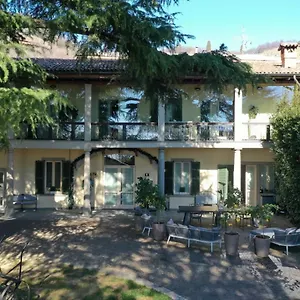 Bed & Breakfast Lo Schiaccianoci De Charme, Scanzorosciate